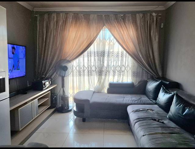 3 BEDROOM HOUSE FOR SALE IN VANDERBIJLPARK CE 4